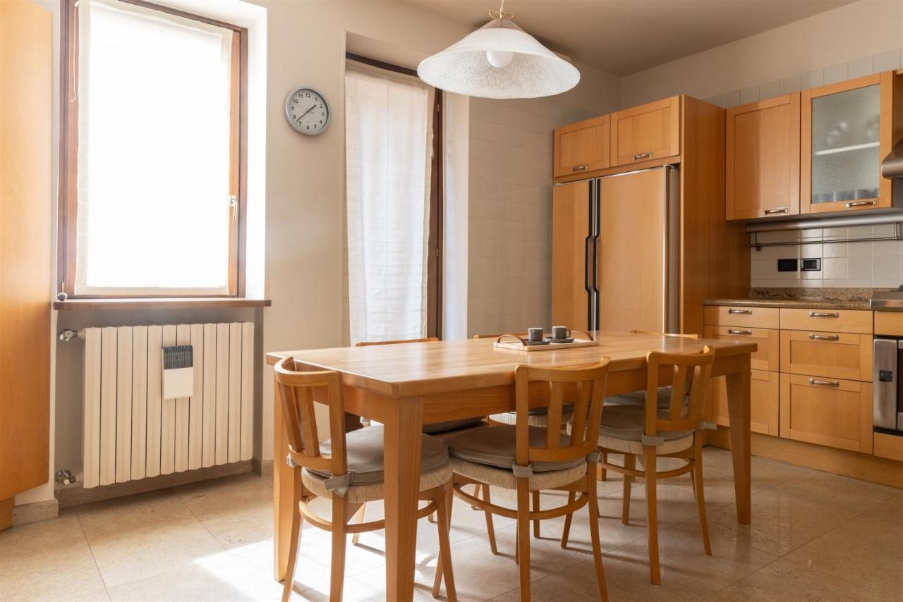 Iseolakerental - Buen Retiro Villa *